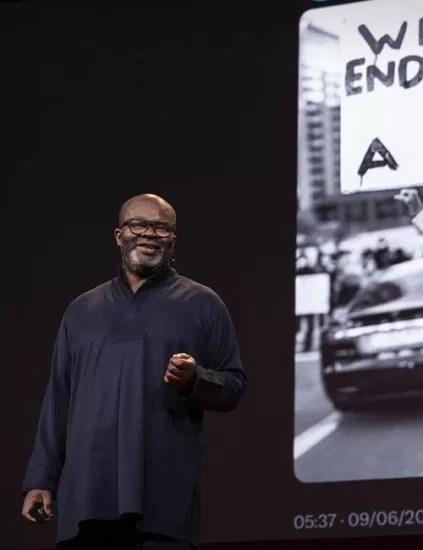 【TED演讲】图像的力量--以及图像背后的思想-易外刊-英语外刊杂志电子版PDF下载网站